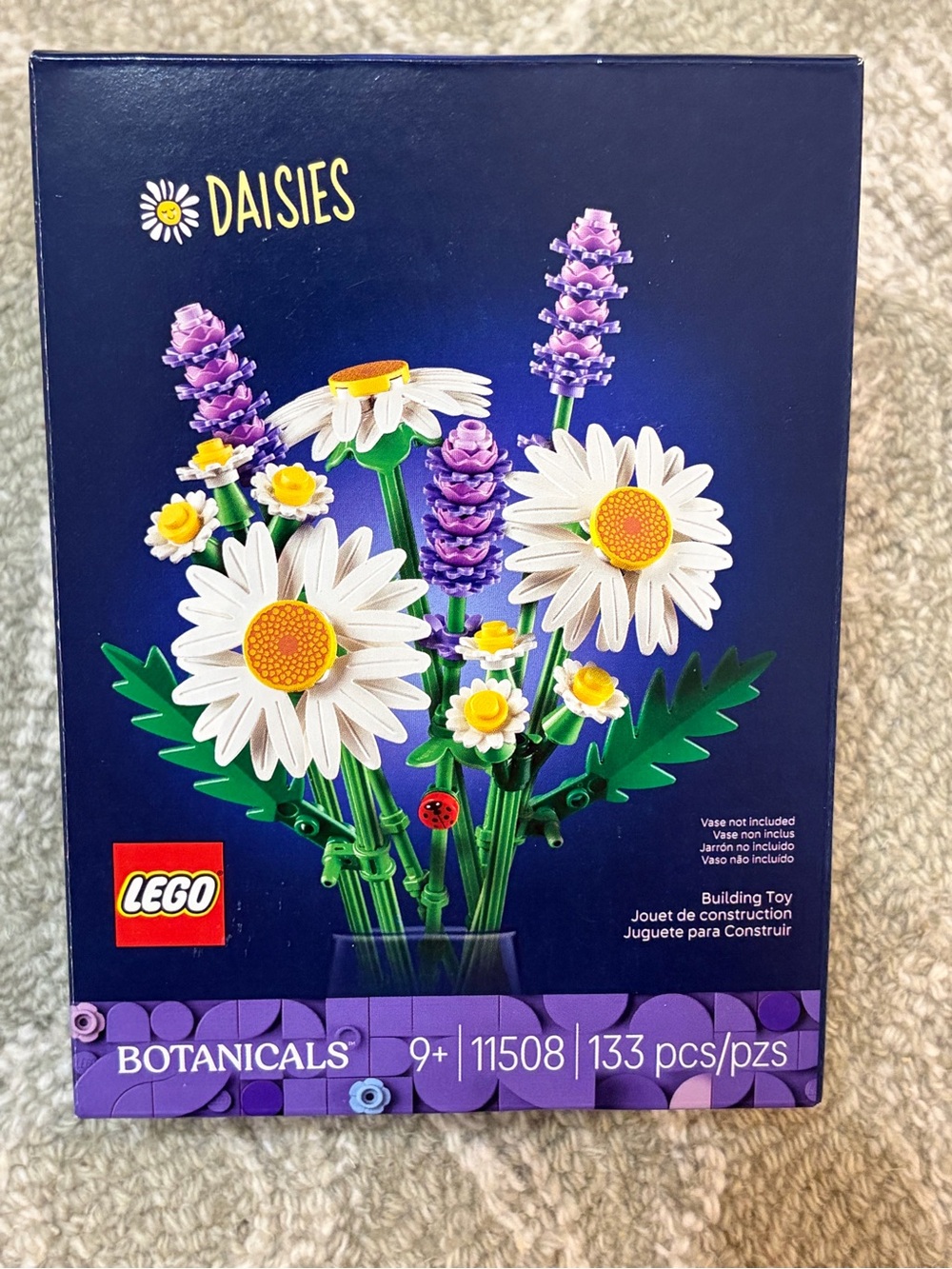 LEGO® Botanicals Daisies set 🌼💜🤍 NWT